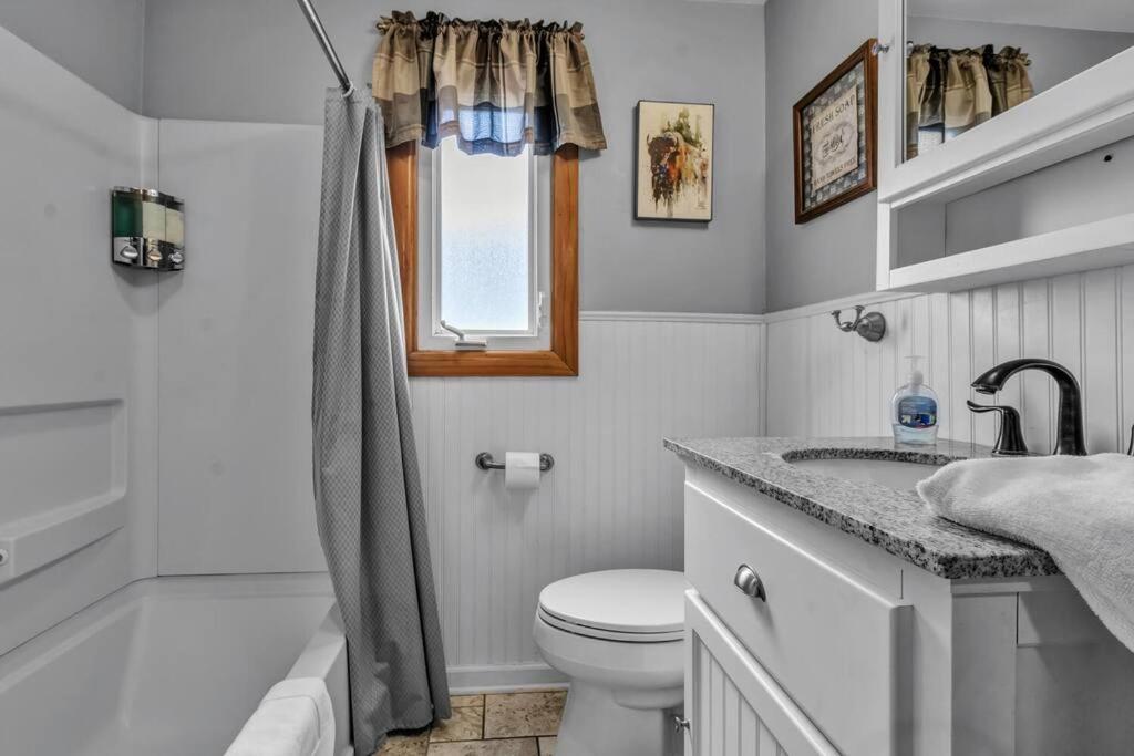 Gorgeous 2 Queen Bedroom Apartment In North Buffalo With 70 Inch Tv Extérieur photo