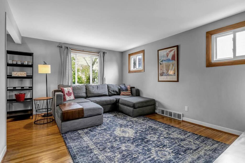 Gorgeous 2 Queen Bedroom Apartment In North Buffalo With 70 Inch Tv Extérieur photo